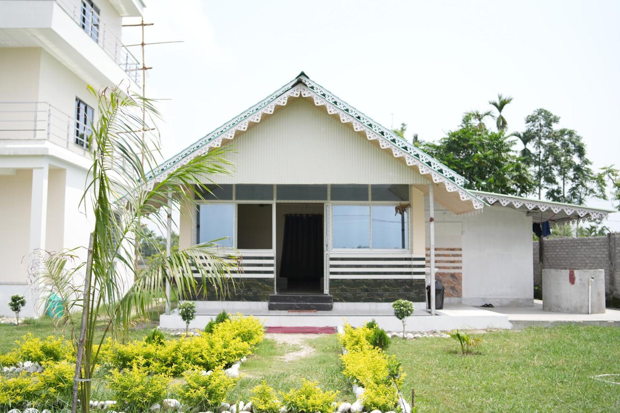 Queen Of Dooars Eco Resort Chālsa Exterior foto