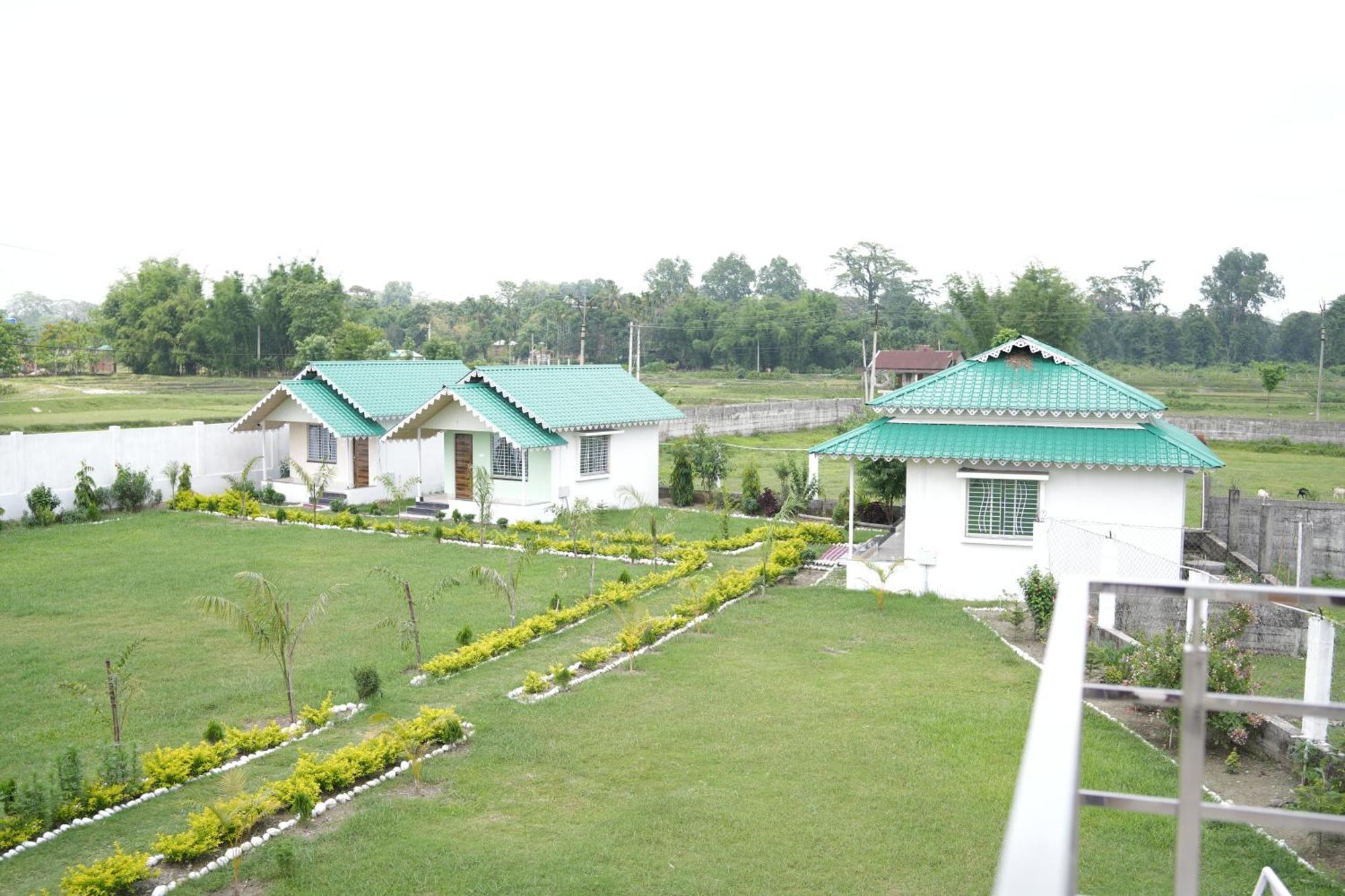 Queen Of Dooars Eco Resort Chālsa Exterior foto